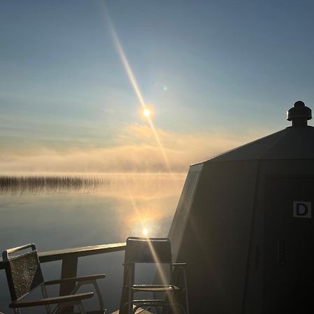 Vikajaervi Lake View Experience Igloos Rovaniemi Luaran gambar