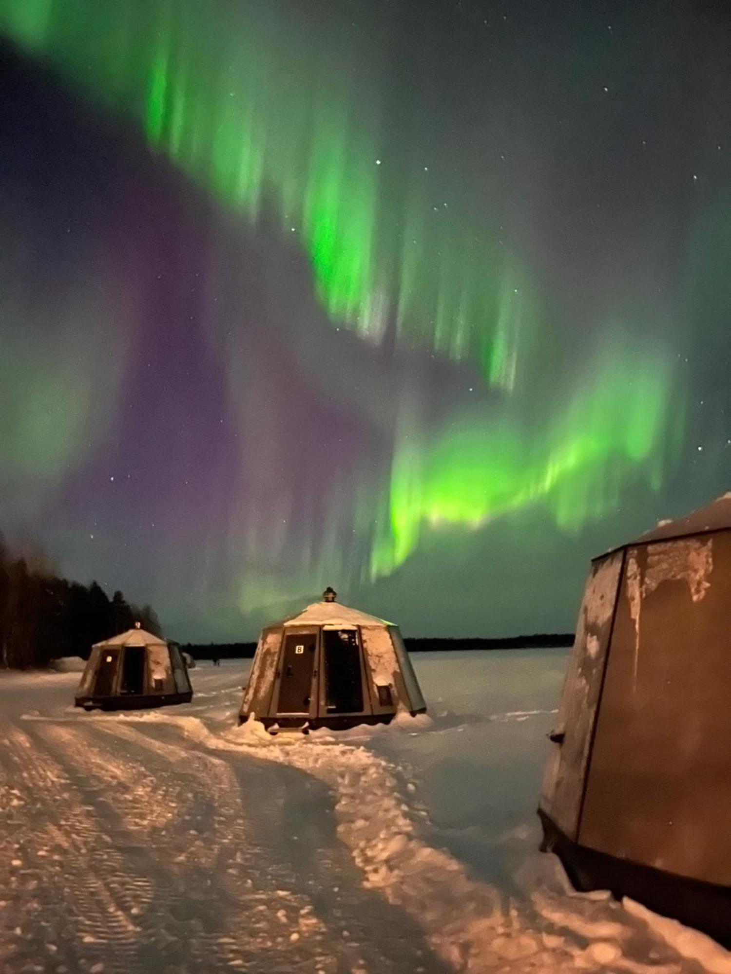 Vikajaervi Lake View Experience Igloos Rovaniemi Luaran gambar