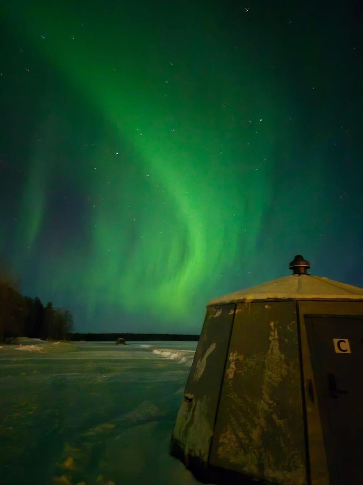 Vikajaervi Lake View Experience Igloos Rovaniemi Luaran gambar