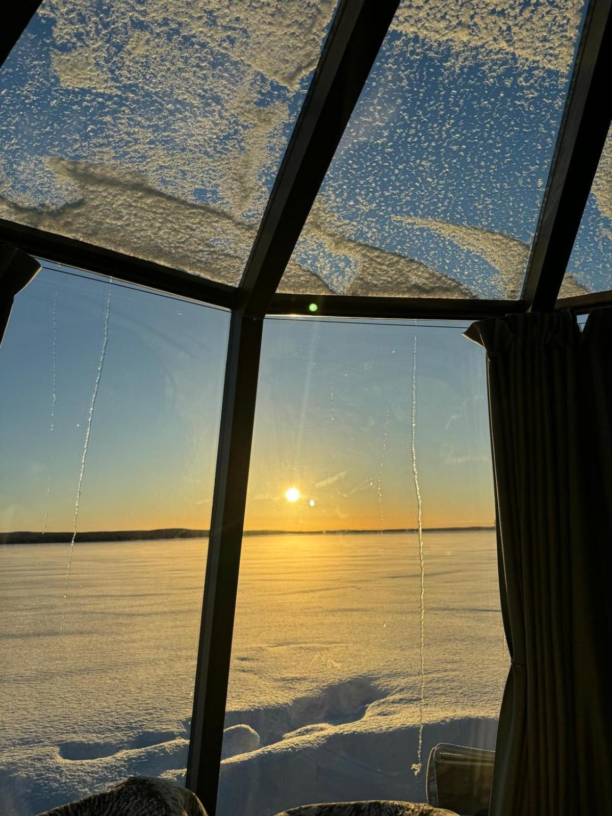 Vikajaervi Lake View Experience Igloos Rovaniemi Luaran gambar